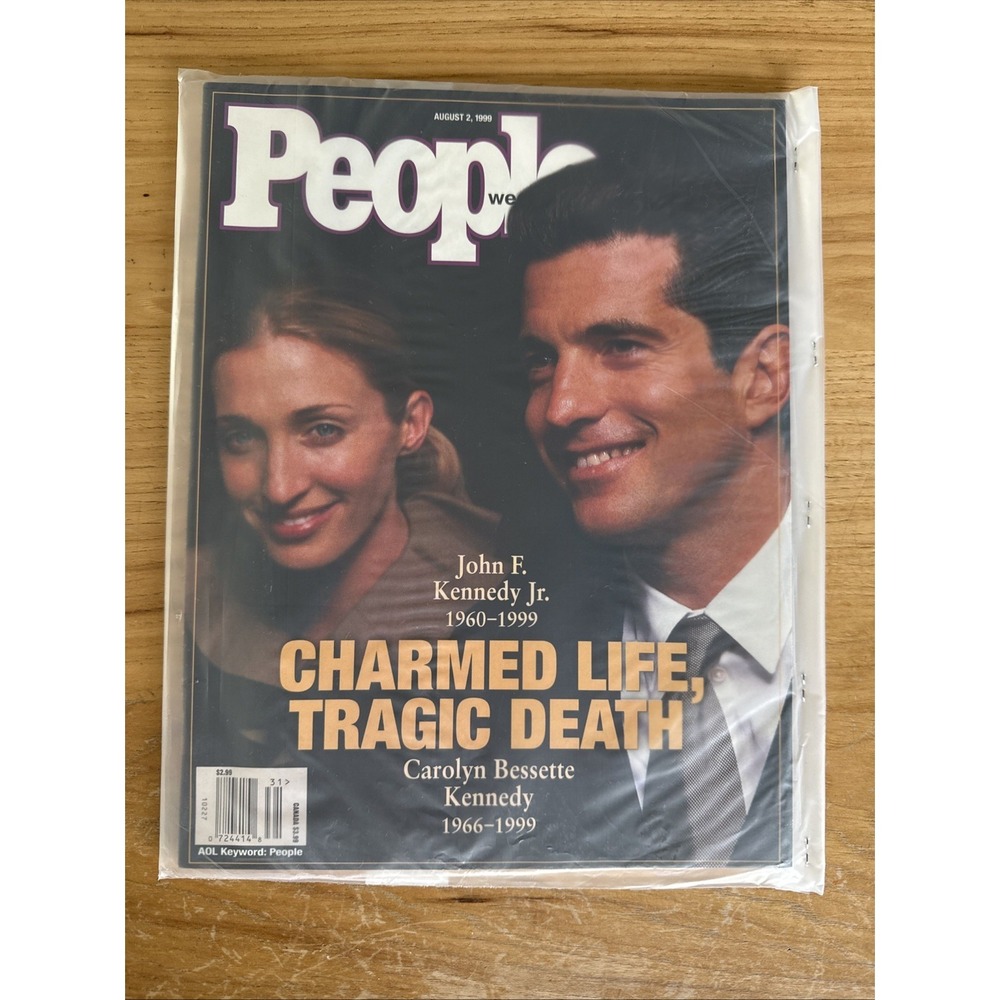 Vintage PEOPLE Magazine: August 2, 1999 - JFK Jr & Carolyn Bessette Kennedy